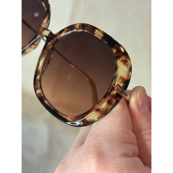 Aldo Oversized Tortoiseshell Sunglasses – Brown Gradient Lenses - Picture 11 of 16
